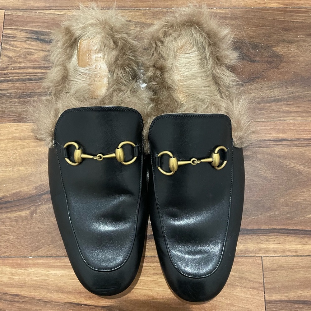 Gucci Men’s Princetown Fur-Lined Leather Slipper, Black, Size 9